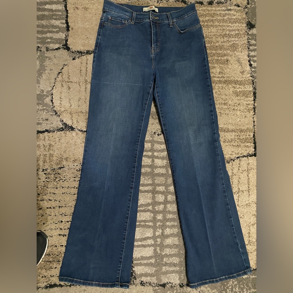 Levi's Dark Blue bootcut Jeans